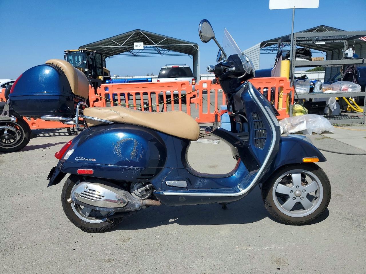 2012 VESPA SCOOTER 300 SUPER | ZAPM459L7C5800686 | UPCARS