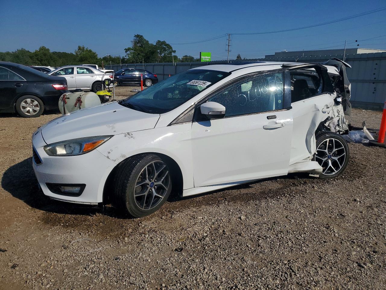 2016 FORD FOCU SE | 1FADP3K20GL368528 | UPCARS