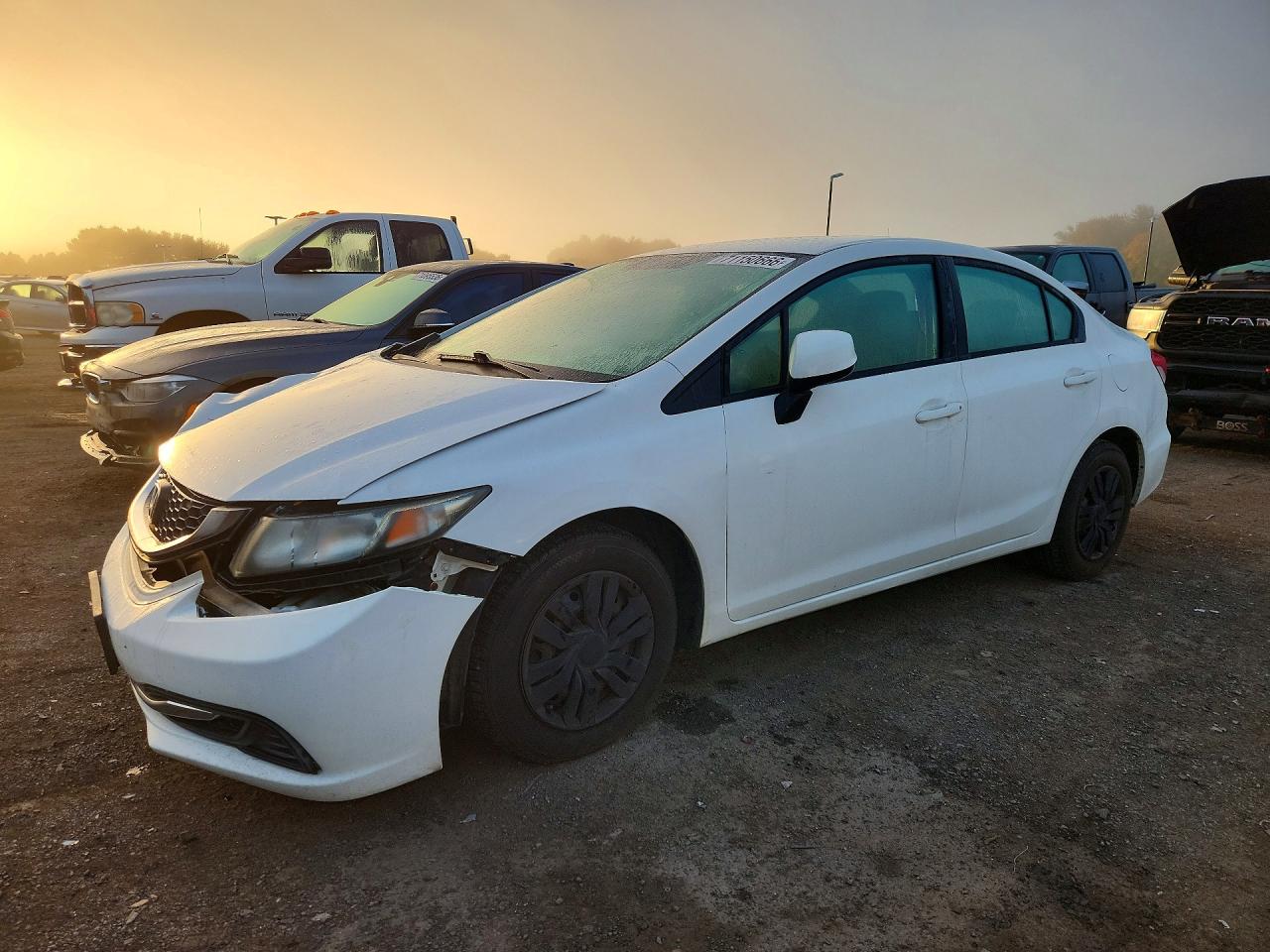 2013 HONDA CIVIC LX | 2HGFB2F58DH568857 | UPCARS