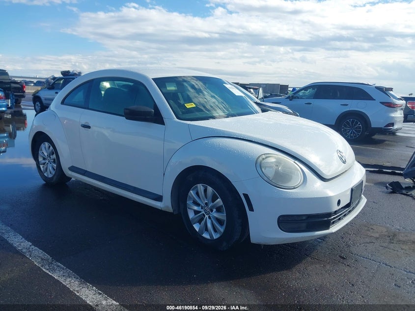 2013 VOLKSWAGEN BEETLE 2.5L ENTRY | 3VWFP7AT8DM654851 | UPCARS