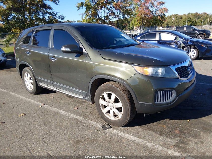 2012 KIA SORENTO LX | 5XYKT3A15CG294924 | UPCARS