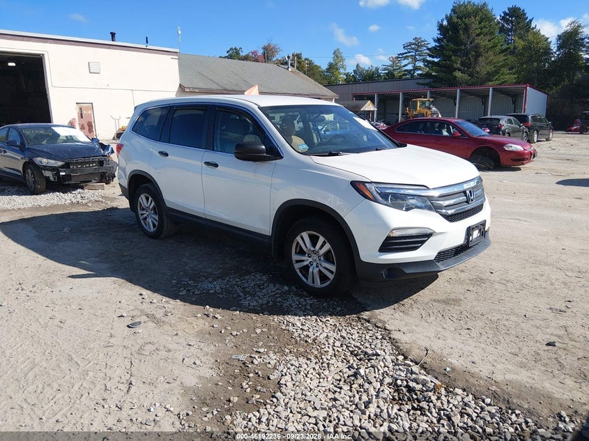2016 HONDA PILOT LX | 5FNYF6H17GB009789 | UPCARS