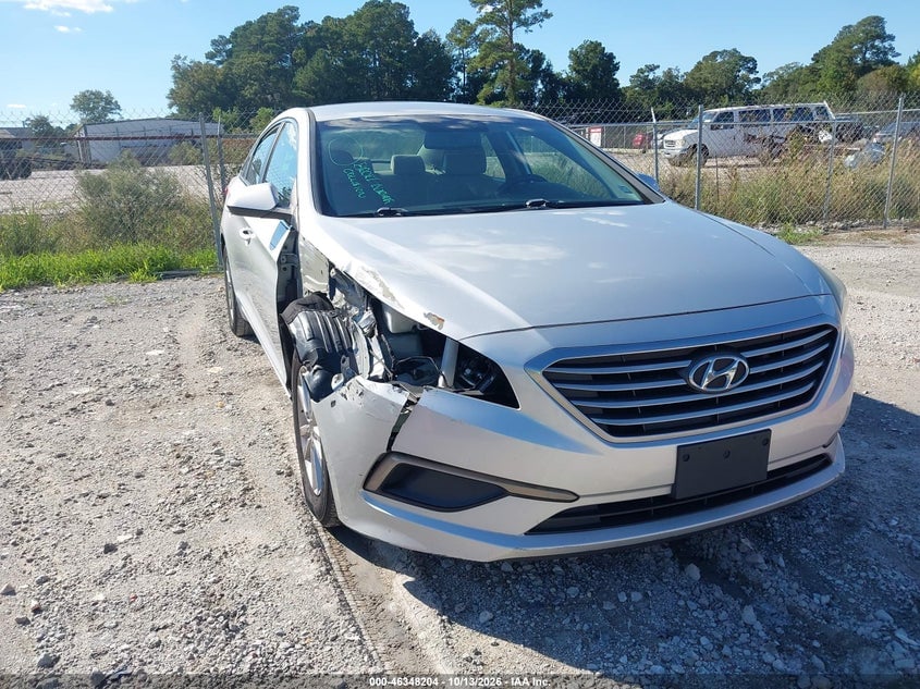2016 HYUNDAI SONATA SE | 5NPE24AF2GH304664 | UPCARS