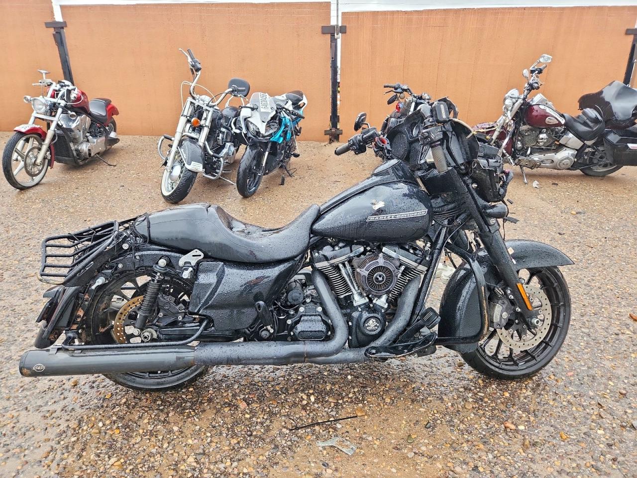 2018 HARLEY-DAVIDSON FL STREET GLIDE SPECIAL | 1HD1KRC10JB657442 | UPCARS