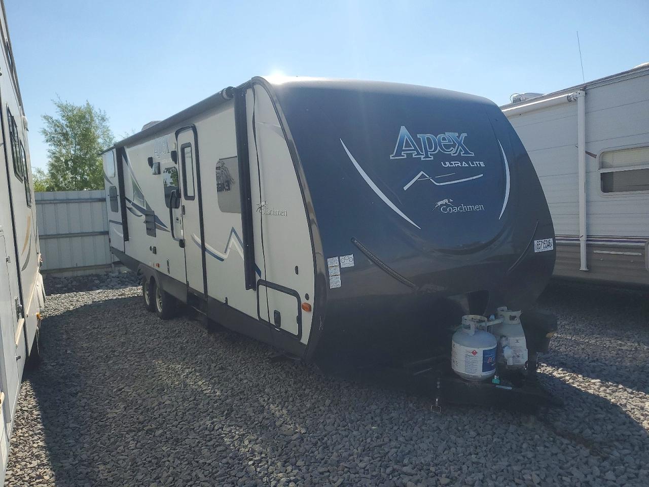 2017 COACHMEN APEX ULTRA CAMPER | 5ZT2CXUB3HA011101 | UPCARS
