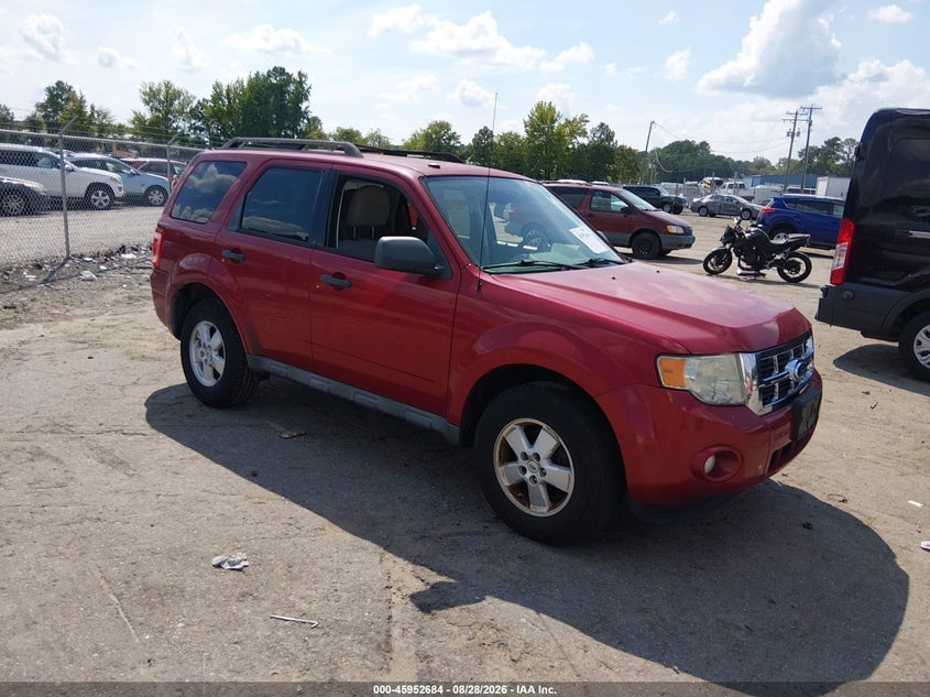 2010 FORD ESCAPE XLT | 1FMCU0D79AKC82228 | UPCARS