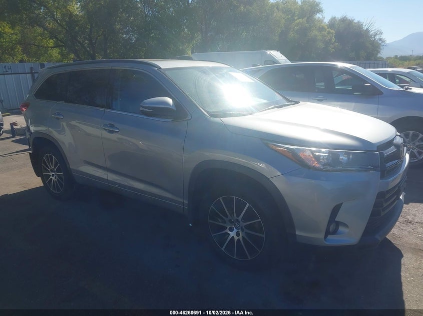 2017 TOYOTA HIGHLANDER SE | 5TDJZRFHXHS363765 | UPCARS