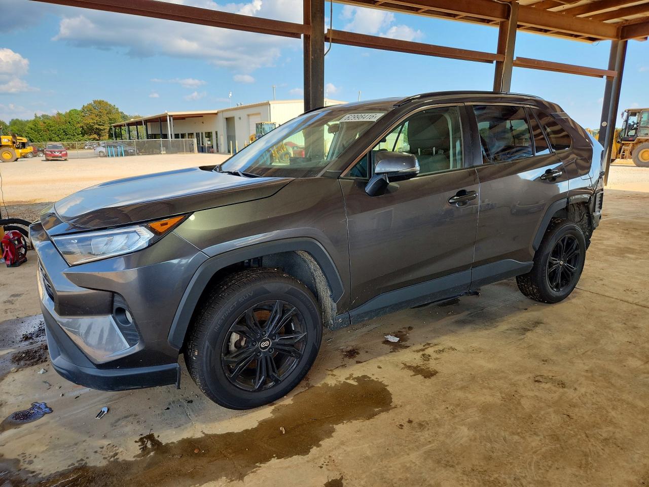 2021 TOYOTA RAV4 XLE | 2T3P1RFV1MC201475 | UPCARS