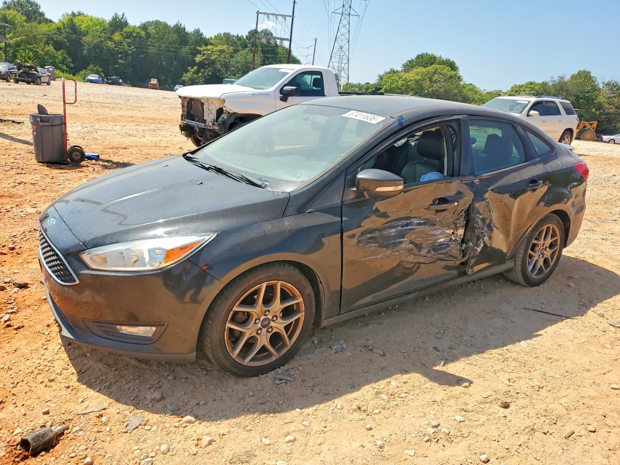 2015 FORD FOCU SE | 1FADP3F26FL204967 | UPCARS