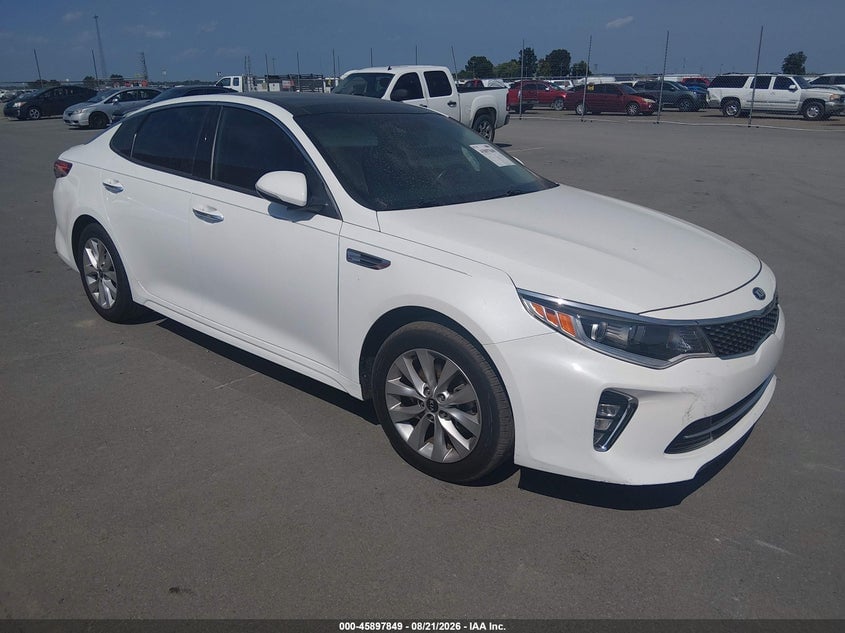 2018 KIA OPTIMA S | 5XXGT4L37JG240696 | UPCARS