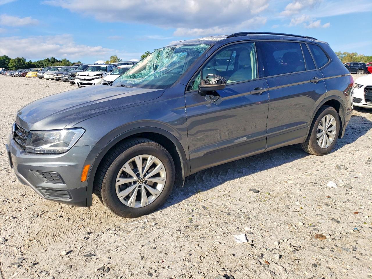 2018 VOLKSWAGEN TIGUAN S | 3VV0B7AX9JM057182 | UPCARS