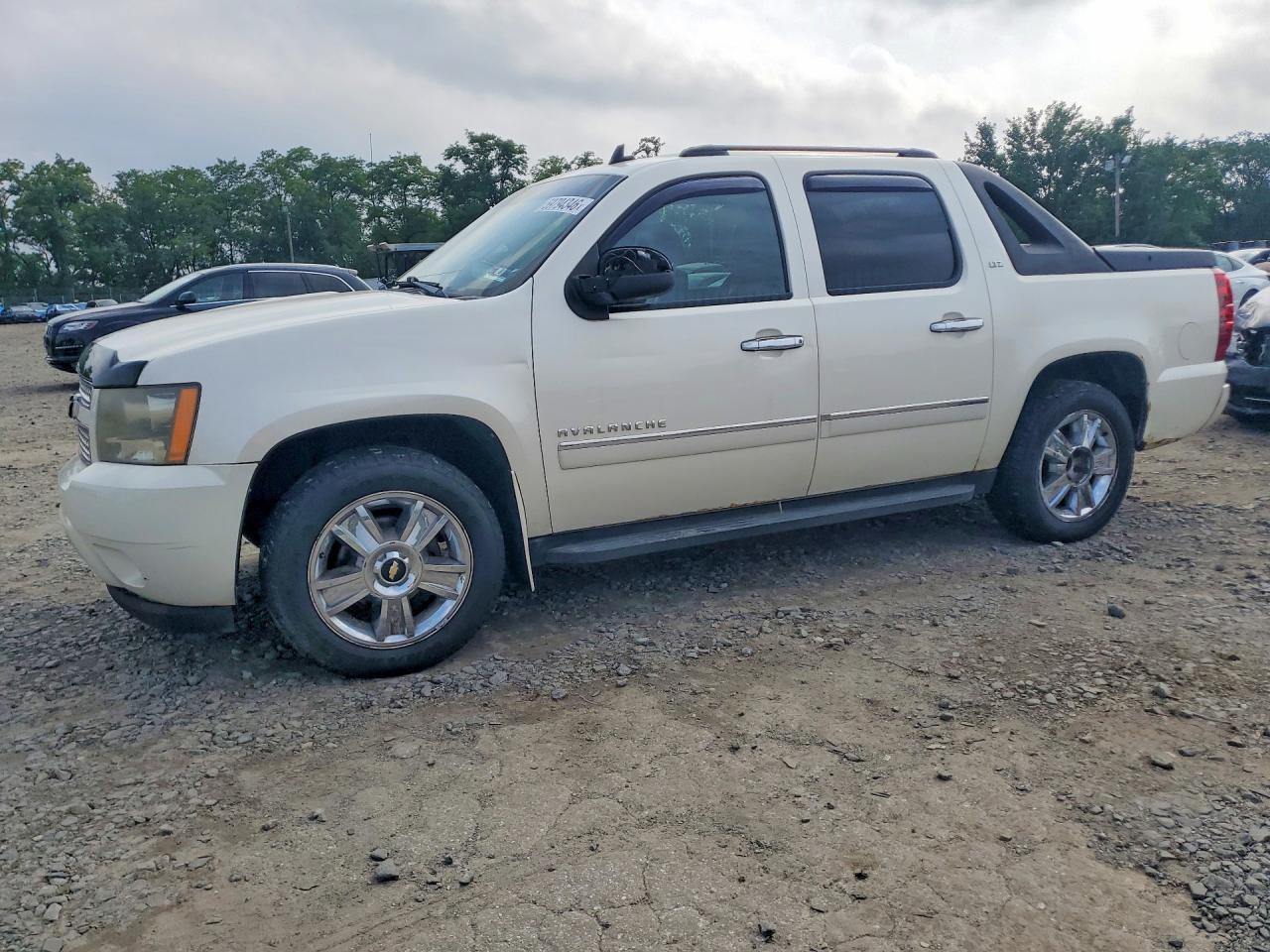 2010 CHEVROLET AVALANCHE LTZ | 3GNVKGE00AG228733 | UPCARS