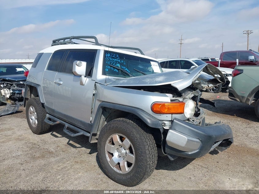 2007 TOYOTA FJ CRUISER | JTEBU11F670044726 | UPCARS