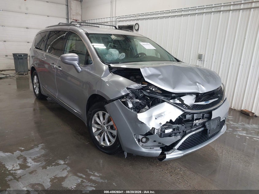 2018 CHRYSLER PACIFICA TOURING L | 2C4RC1BG9JR120014 | UPCARS