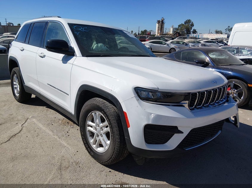 2023 JEEP GRAND CHEROKEE LAREDO 4X4 | 1C4RJHAG8PC570688 | UPCARS