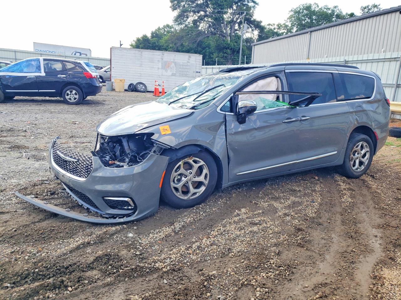 2023 CHRYSLER PACIFICA LIMITED | 2C4RC1GG6PR612937 | UPCARS