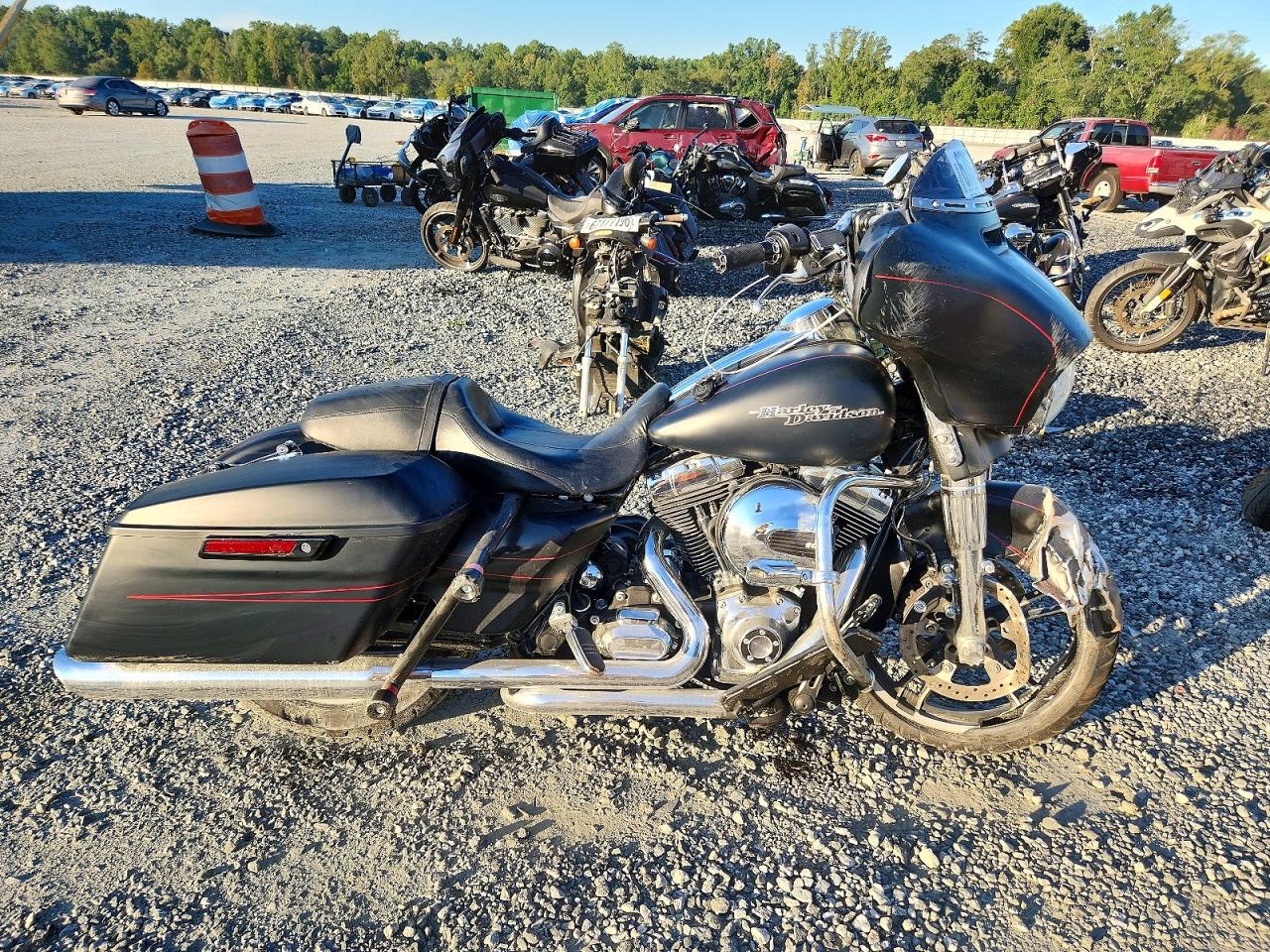 2015 HARLEY-DAVIDSON FL STREET GLIDE SPECIAL | 1HD1KRM33FB676347 | UPCARS