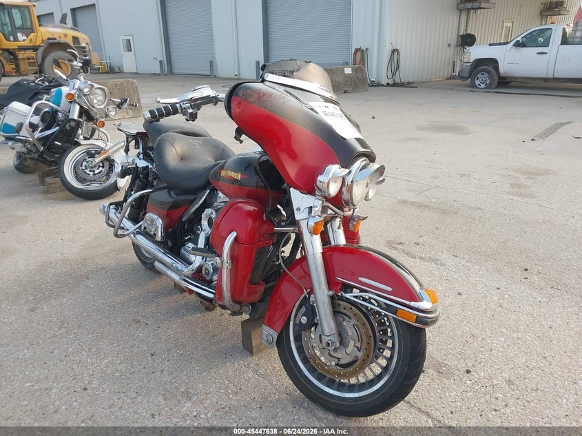 2010 HARLEY-DAVIDSON FLHTK | 1HD1KEM11AB637689 | UPCARS