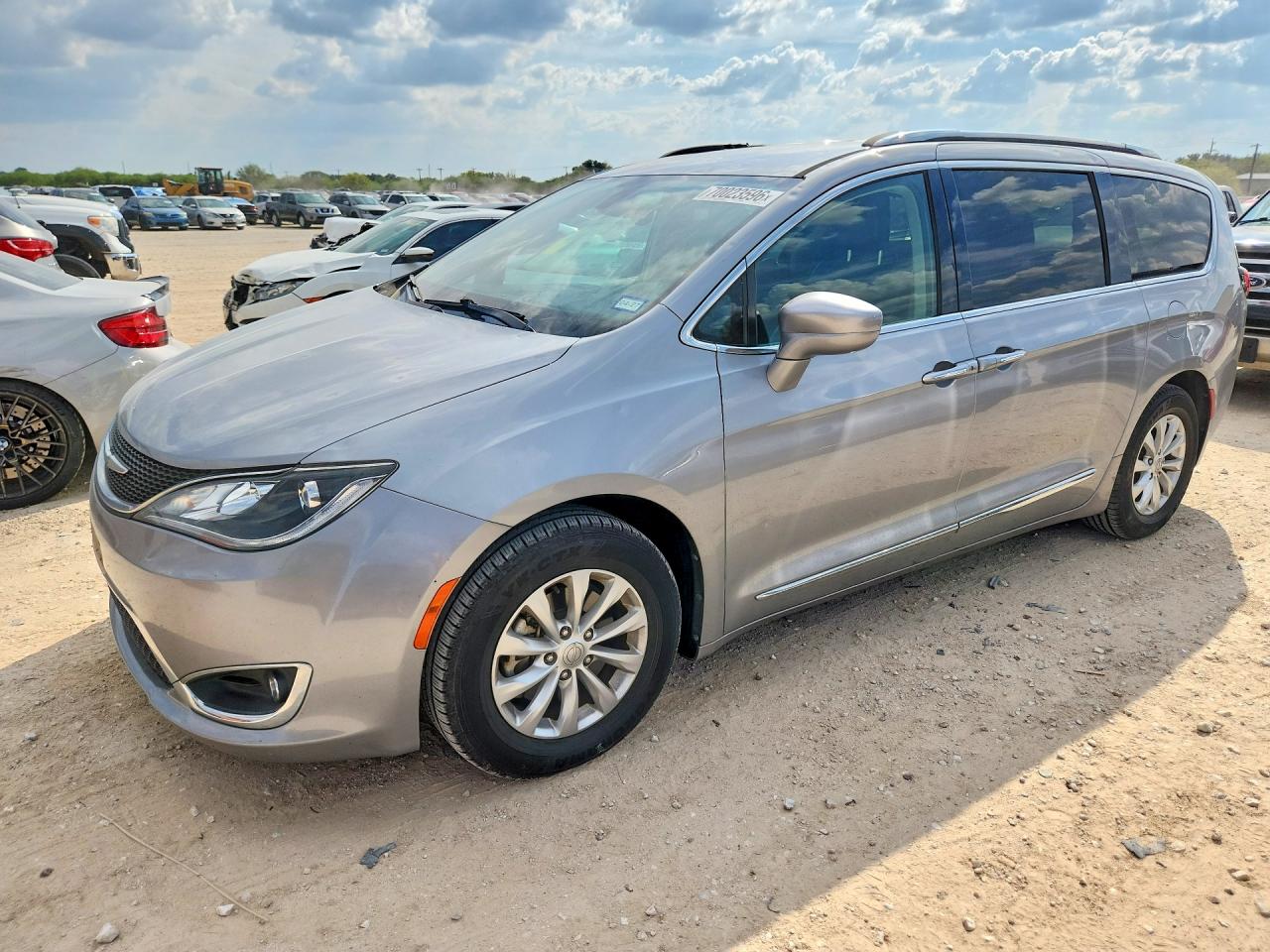 2018 CHRYSLER PACIFICA TOURING L | 2C4RC1BG1JR186041 | UPCARS