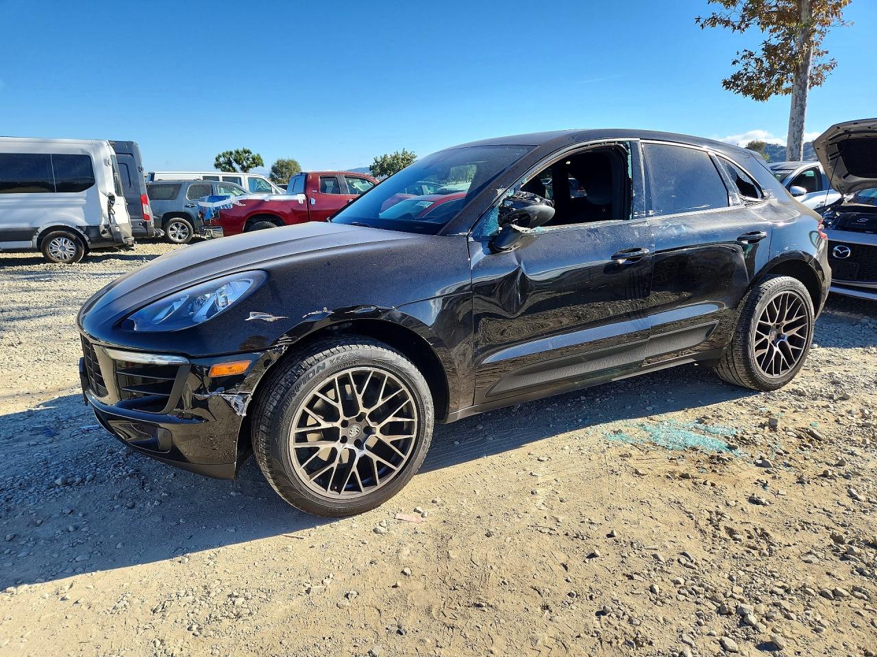 2018 PORSCHE MACAN | WP1AA2A57JLB00747 | UPCARS
