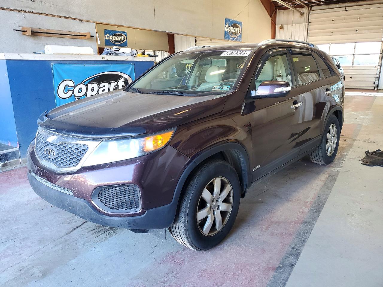 2013 KIA SORENTO LX | 5XYKTDA24DG315889 | UPCARS