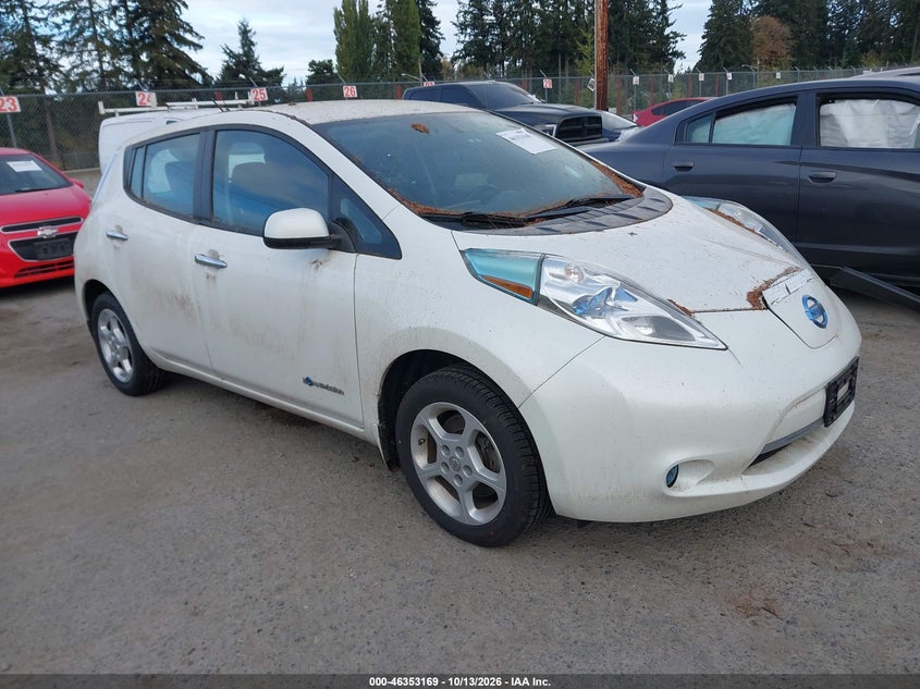 2015 NISSAN LEAF SV | 1N4AZ0CP2FC303538 | UPCARS