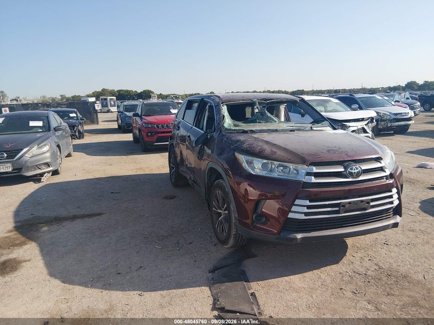2019 TOYOTA HIGHLANDER LE | 5TDZARFH0KS058857 | UPCARS