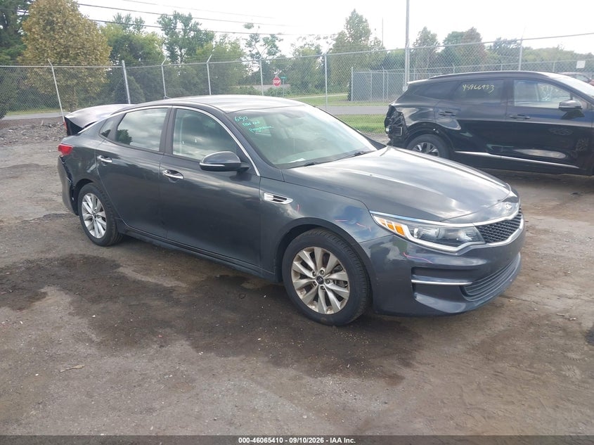 2017 KIA OPTIMA LX | 5XXGT4L35HG139988 | UPCARS