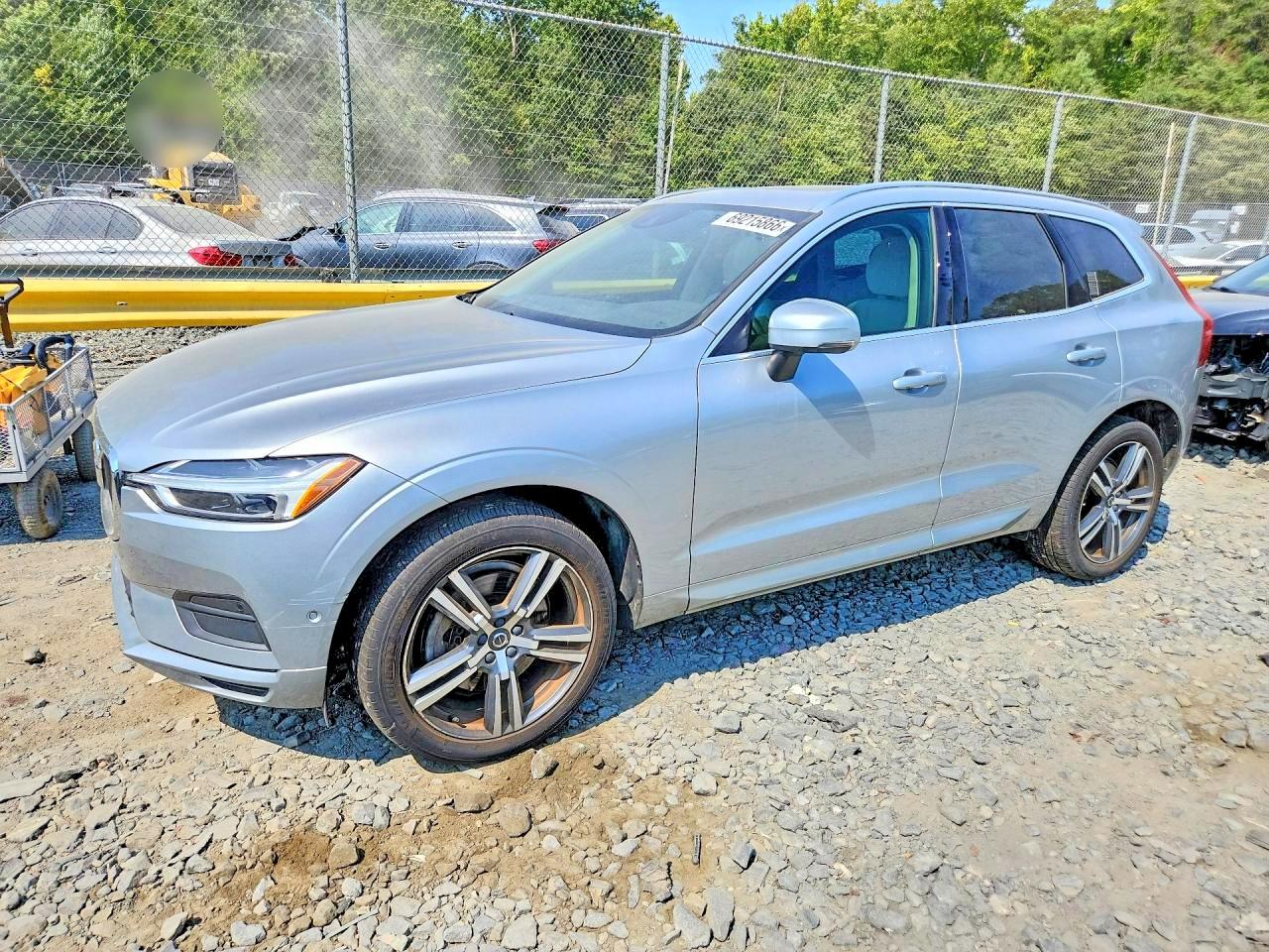 2018 VOLVO XC60 T6 MOMENTUM | YV4A22RK4J1062492 | UPCARS