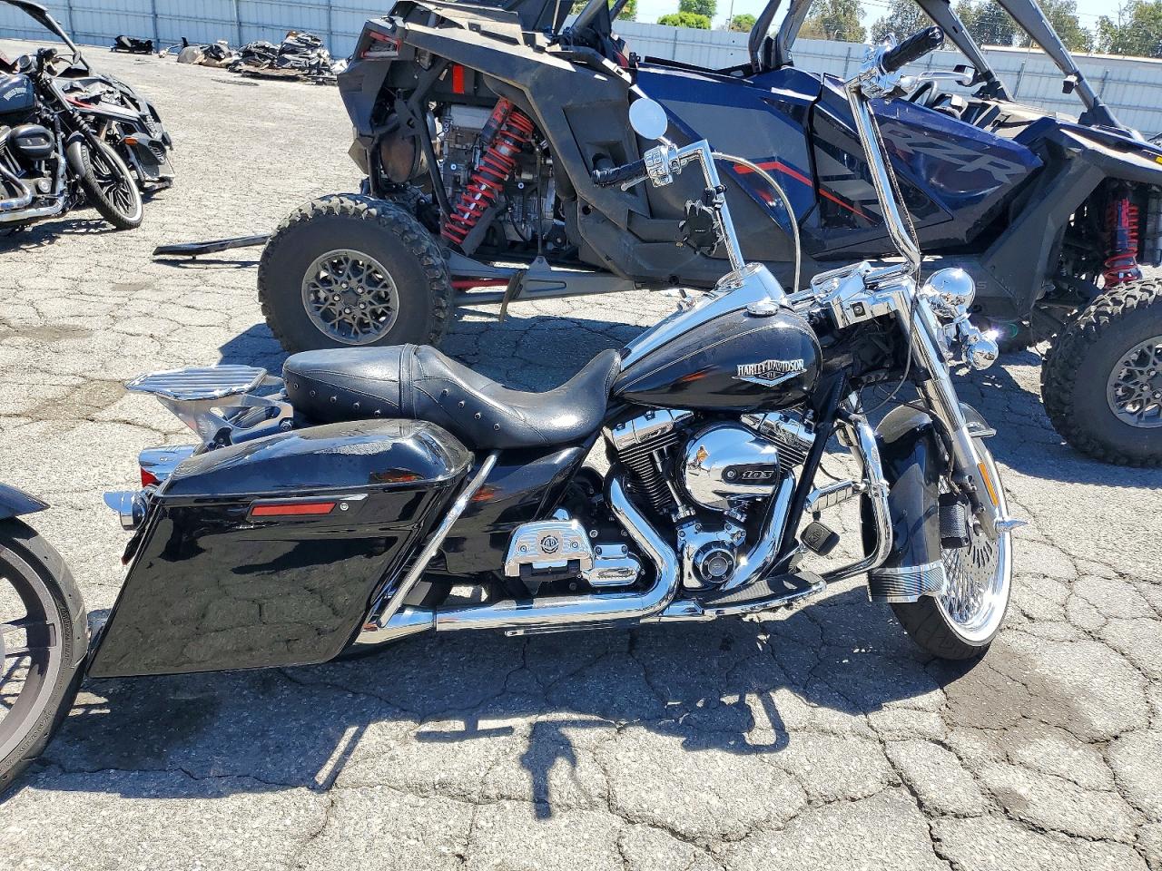 2015 HARLEY-DAVIDSON FL ROAD KING | 1HD1FBM3XFB699460 | UPCARS