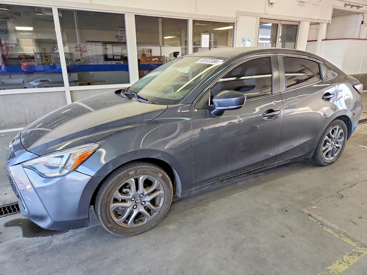 2019 TOYOTA YARIS XLE | 3MYDLBYV1KY516799 | UPCARS
