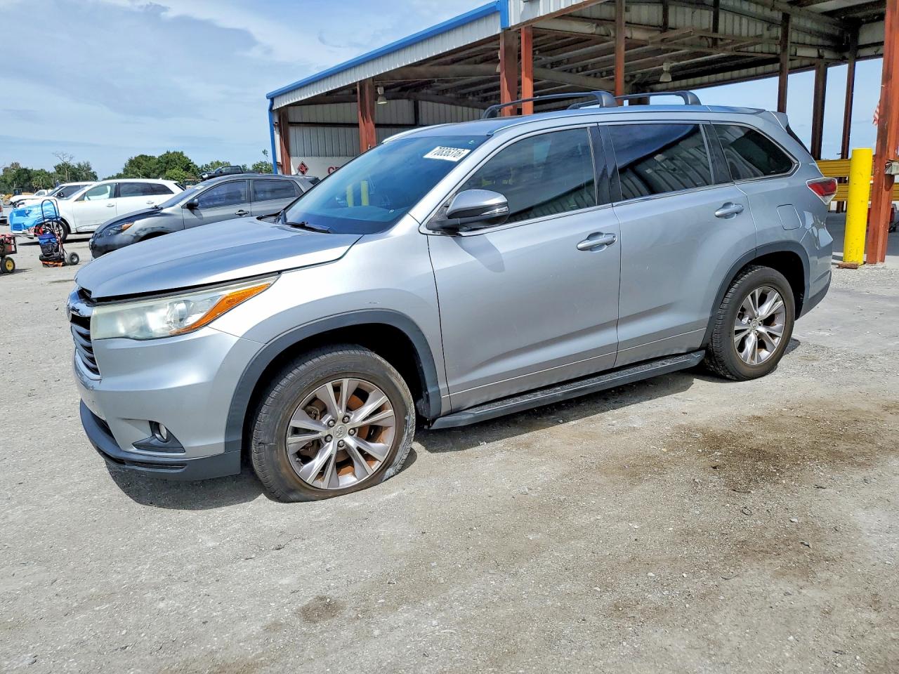 2015 TOYOTA HIGHLANDER XLE | 5TDKKRFH6FS048662 | UPCARS