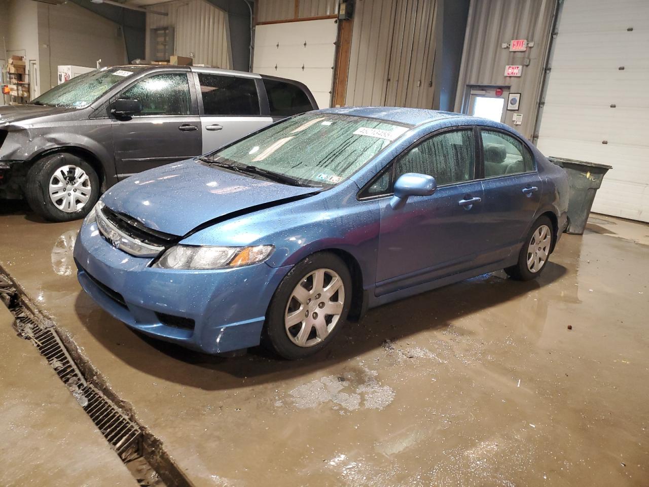 2010 HONDA CIVIC LX | 2HGFA1F55AH573524 | UPCARS