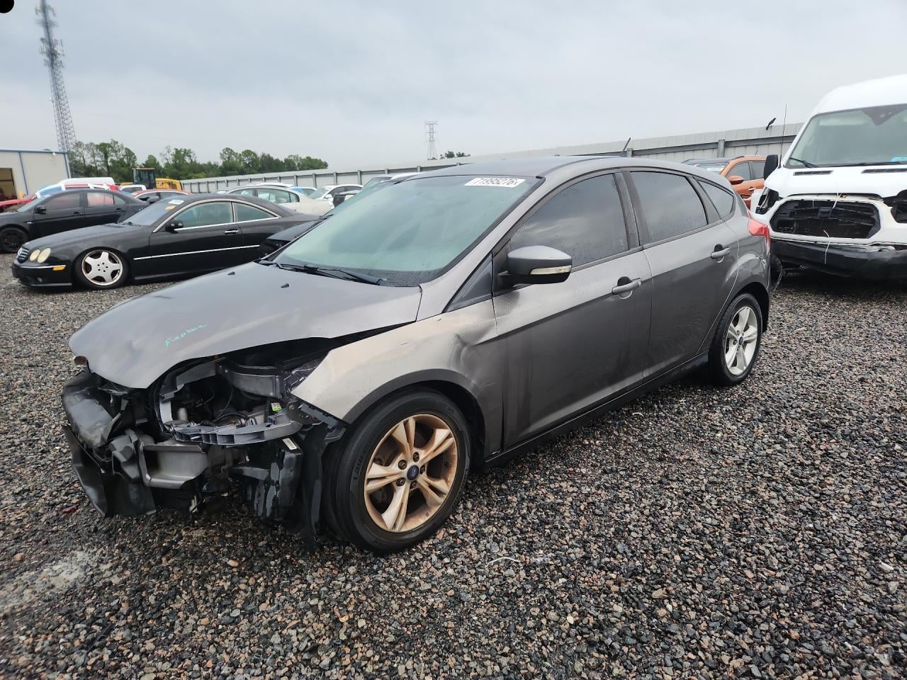 2014 FORD FOCU SE | 1FADP3K21EL400254 | UPCARS