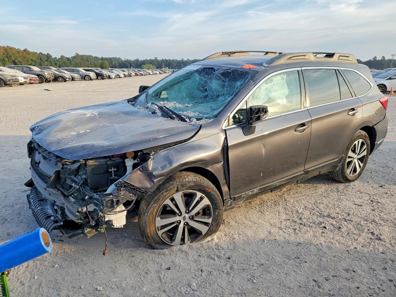 2019 SUBARU OUTBACK 3.6R LIMITED | 4S4BSENC2K3275921 | UPCARS