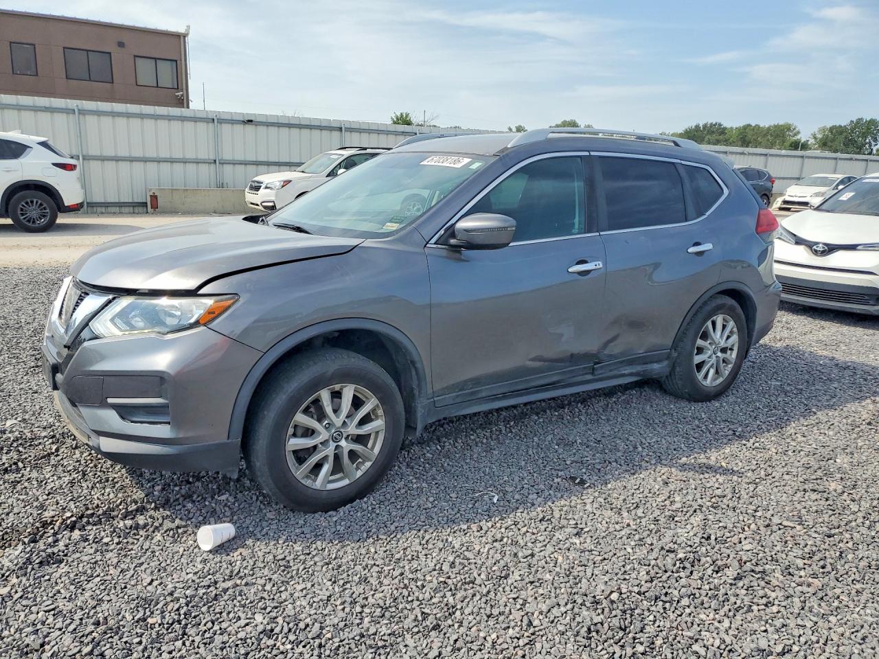 2017 NISSAN ROGUE SV | 5N1AT2MV6HC878051 | UPCARS