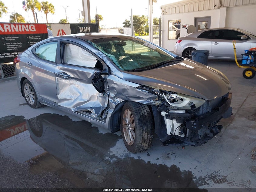 2015 HYUNDAI ELANTRA SE | 5NPDH4AE9FH602984 | UPCARS