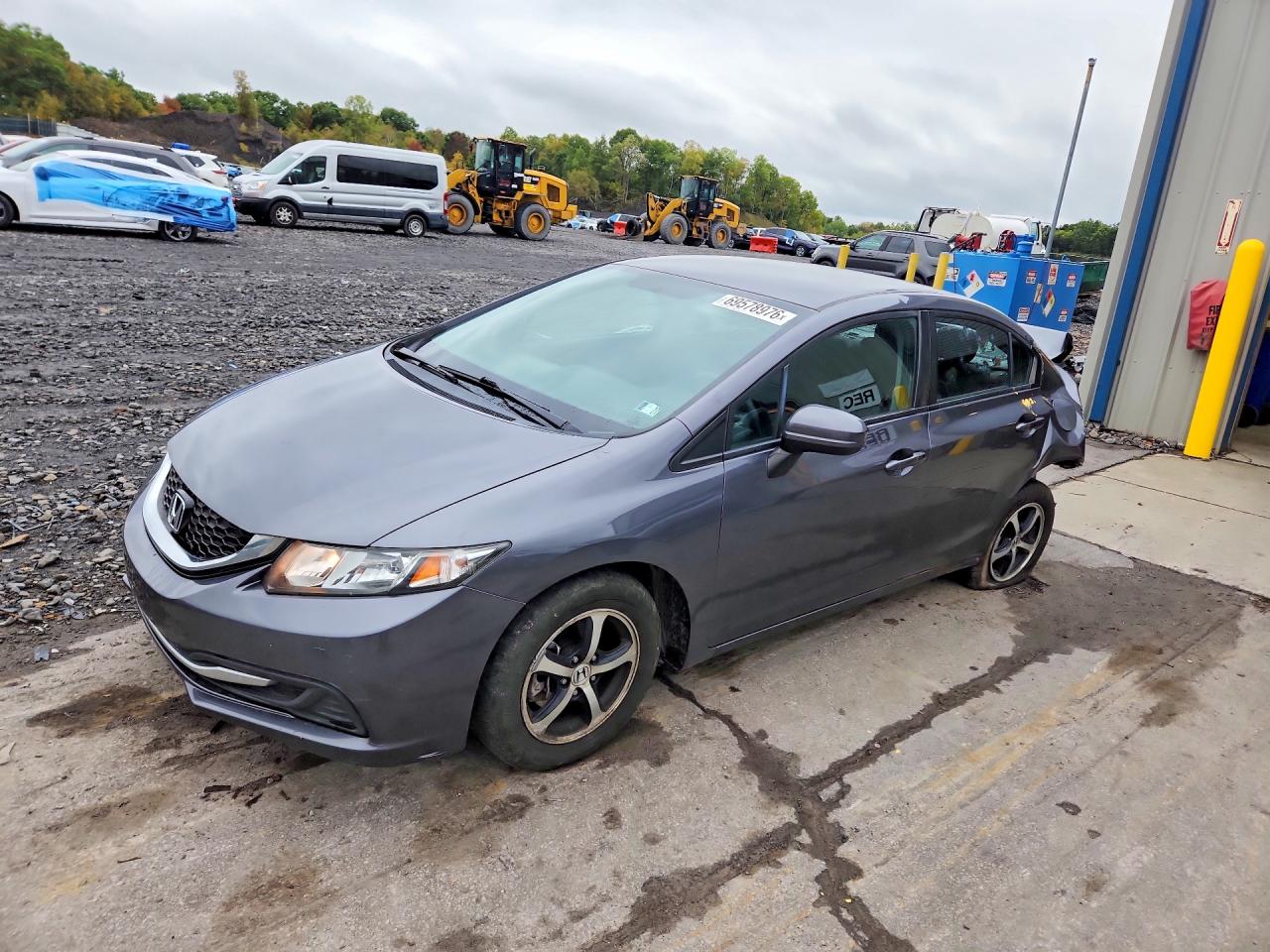2015 HONDA CIVIC SE | 19XFB2F73FE268710 | UPCARS