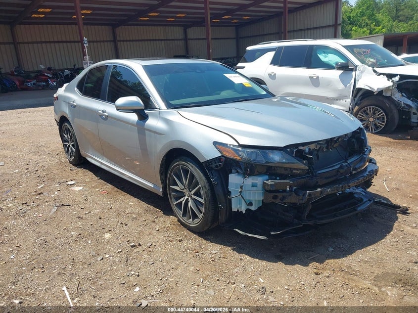 2024 TOYOTA CAMRY SE | 4T1G11AK1RU921890 | UPCARS