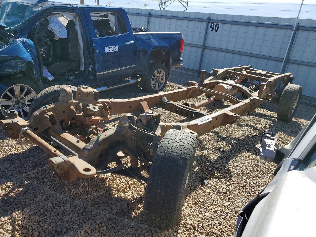 2014 CHEVROLET SILVERADO K2500 HEAVY DUTY | 1GC1KVCG4EF112194 | UPCARS