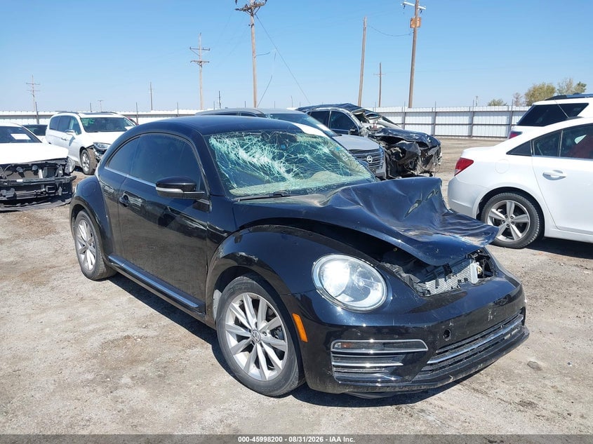 2019 VOLKSWAGEN BEETLE 2.0T SE | 3VWJD7AT1KM712055 | UPCARS