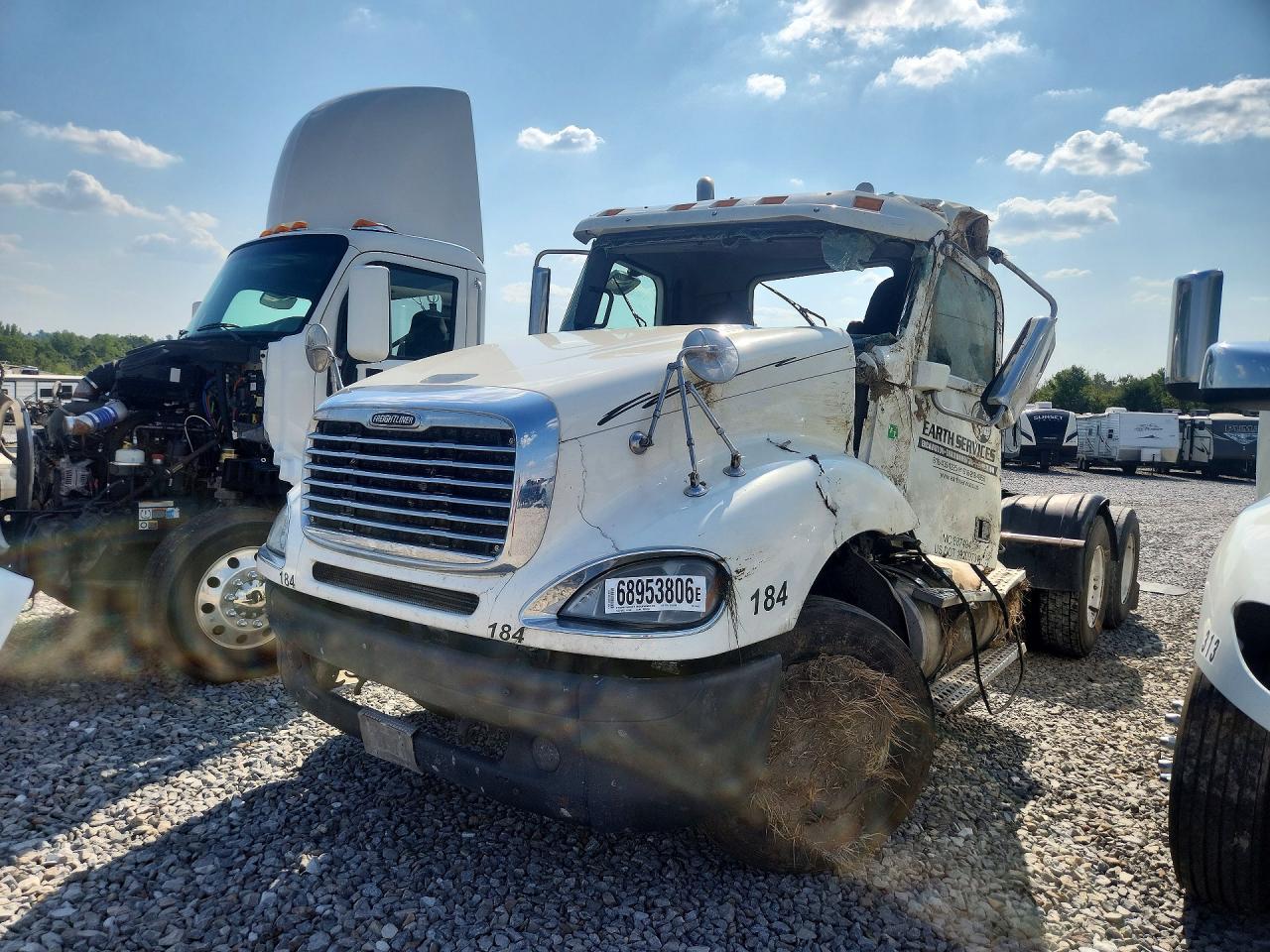 2018 FREIGHTLINER ALL OTHER COLUMBIA 120 SEMI TRUCK | 3ALXA7CG6JDJX4102 | UPCARS