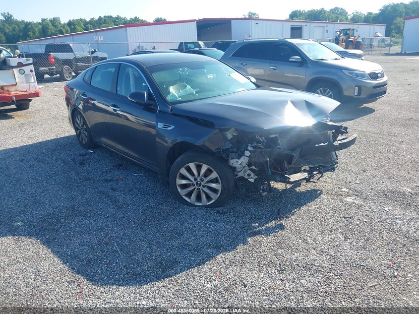 2018 KIA OPTIMA S | 5XXGT4L36JG206636 | UPCARS