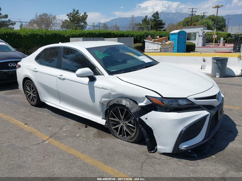 2024 TOYOTA CAMRY SE | 4T1G11AK1RU193889 | UPCARS