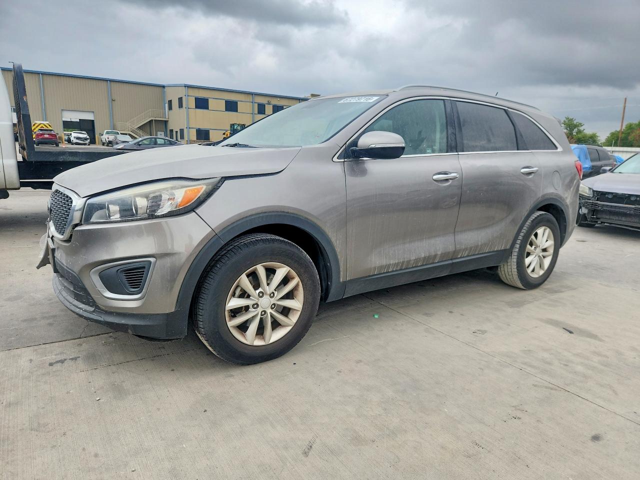 2017 KIA SORENTO LX | 5XYPG4A35HG297654 | UPCARS