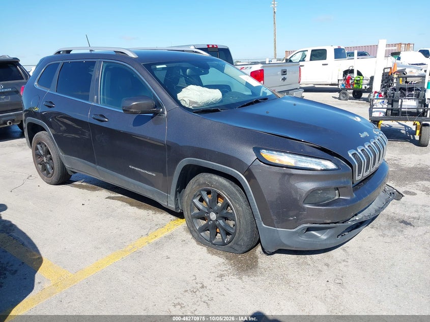 2018 JEEP CHEROKEE LATITUDE PLUS FWD | 1C4PJLLB8JD561860 | UPCARS