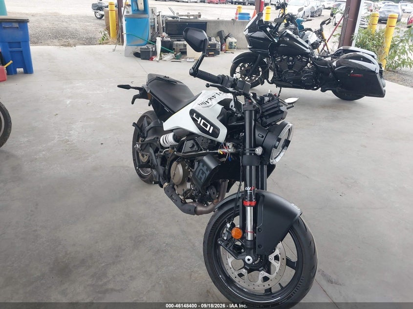 2024 HUSQVARNA VITPILEN 401/SVARTPILEN 401 | MD2JUJ401RN210979 | UPCARS