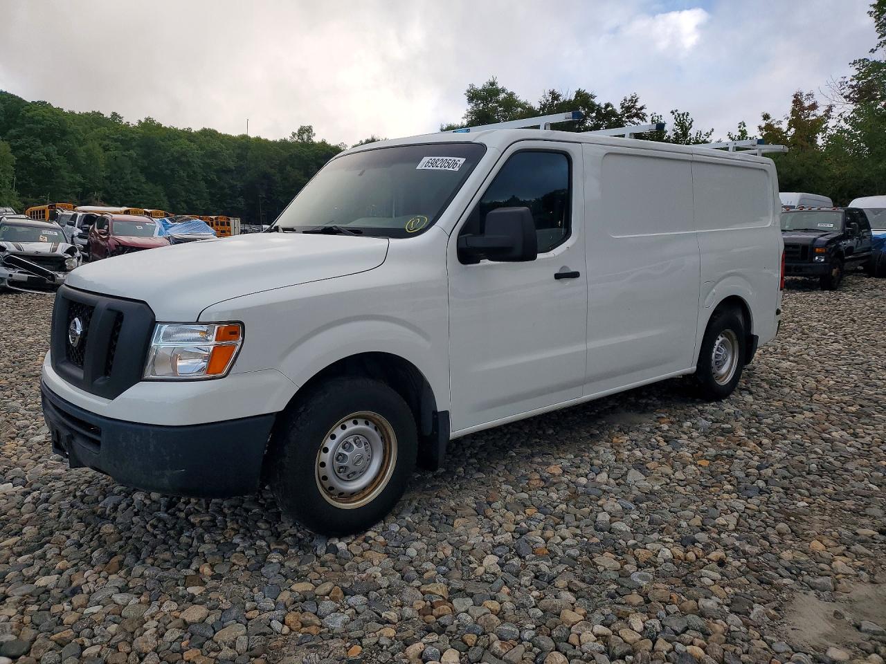 2017 NISSAN NV 1500 S | 1N6BF0KM8HN801004 | UPCARS