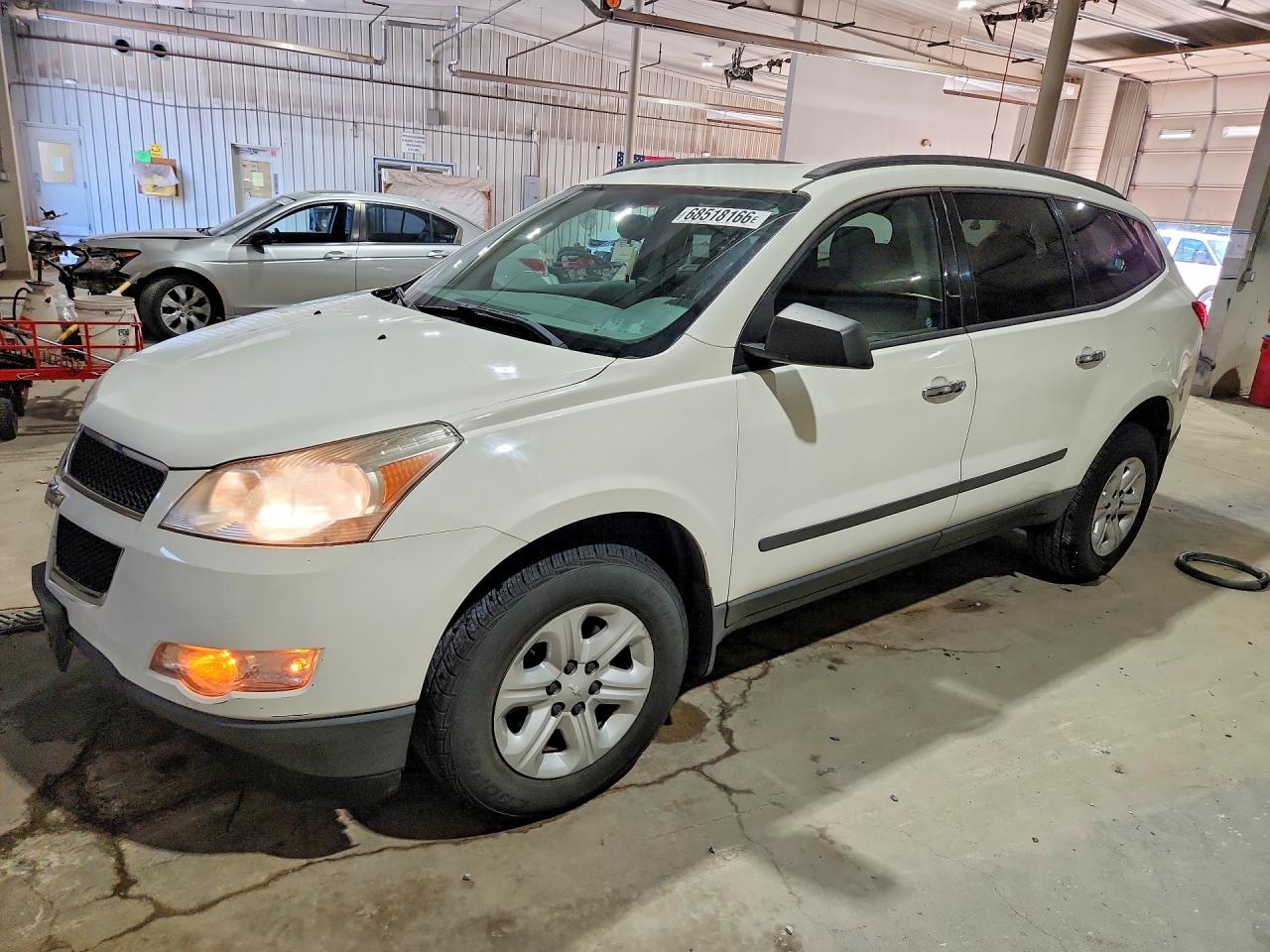 2011 CHEVROLET TRAVERSE LS | 1GNKREED1BJ106825 | UPCARS