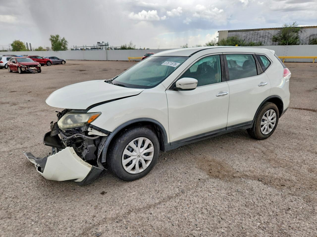 2015 NISSAN ROGUE S | 5N1AT2MTXFC865704 | UPCARS